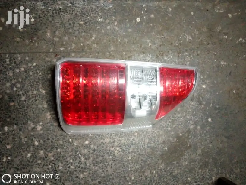 Ex Japan Backlights For Noah 2008
