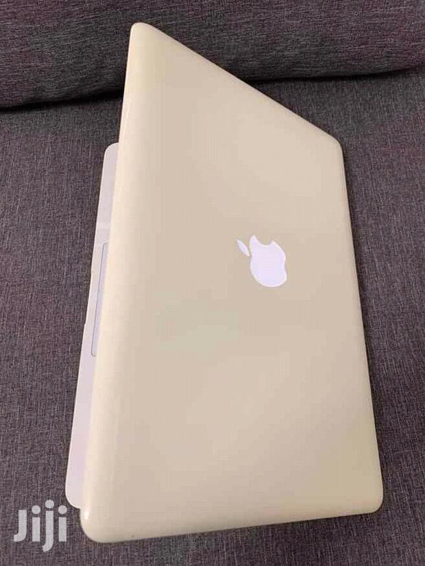 Laptop Apple MacBook 2010 2GB Intel Core 2 Duo HDD 250GB