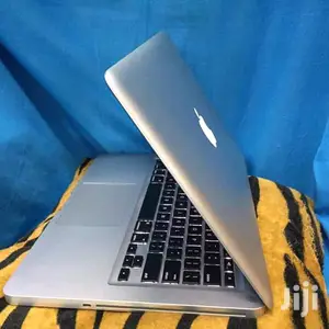 Laptop Apple MacBook 14" 500GB HDD 4GB RAM