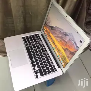 Laptop Apple MacBook Air 2015 8GB Intel Core i5 SSD 256GB