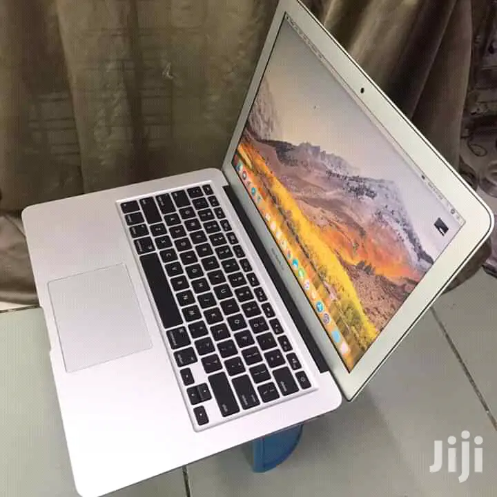 Laptop Apple MacBook Air 2015 8GB Intel Core i5 SSD 256GB