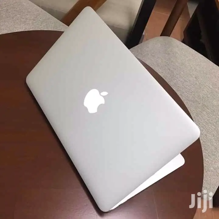 Laptop Apple MacBook Air 2012 4GB Intel Core I5 SSD 128GB