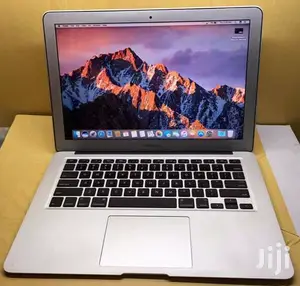 Laptop Apple MacBook Air 2012 4GB Intel Core I5 SSD 128GB