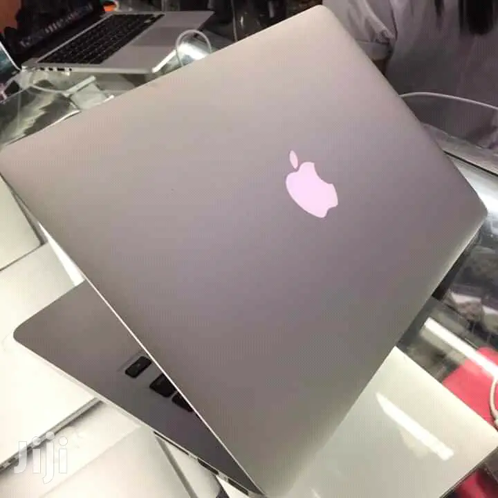 Laptop Apple MacBook Pro 2013 8GB Intel Core i5 SSD 256GB