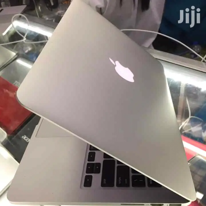 Laptop Apple MacBook Pro 2013 8GB Intel Core i5 SSD 256GB