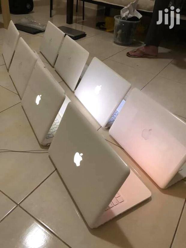 Laptop Apple MacBook 2010 2GB Intel Core 2 Duo HDD 250GB - thumbnail 3
