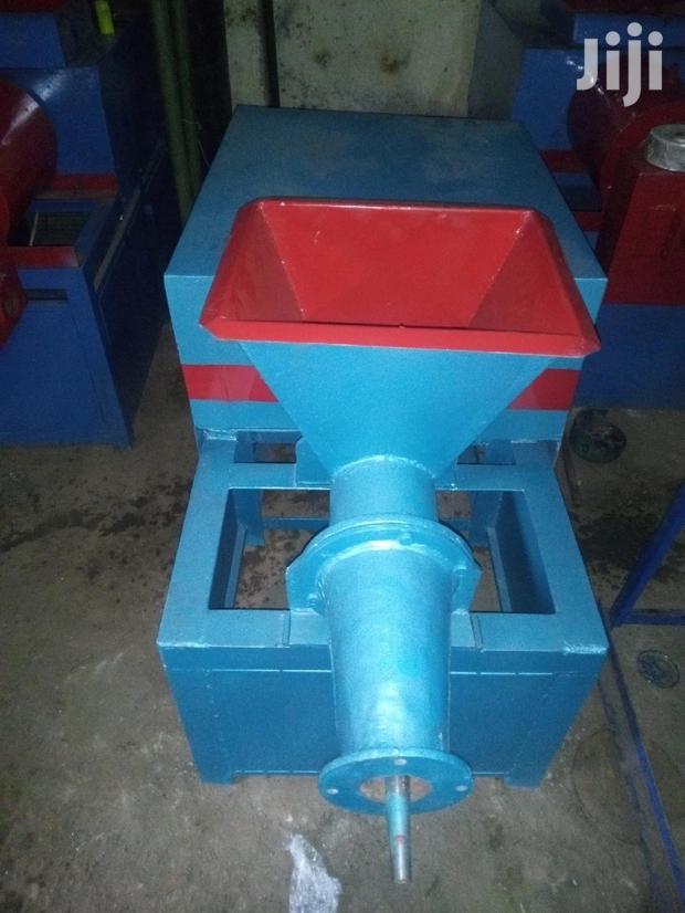 Briquette Machine - thumbnail 2