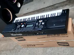 Keyboard Psr S438