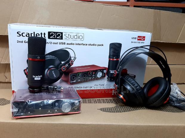 Studio Focusrite 2i2 Recording Bundle Set - thumbnail 2